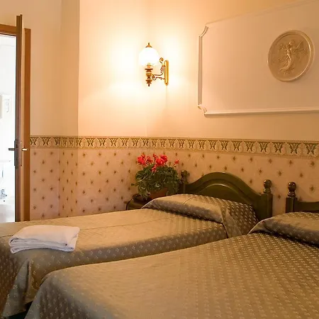 Hotel Louis I-2